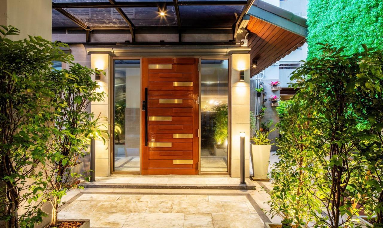 Penyos Suite Bangkok Exterior photo